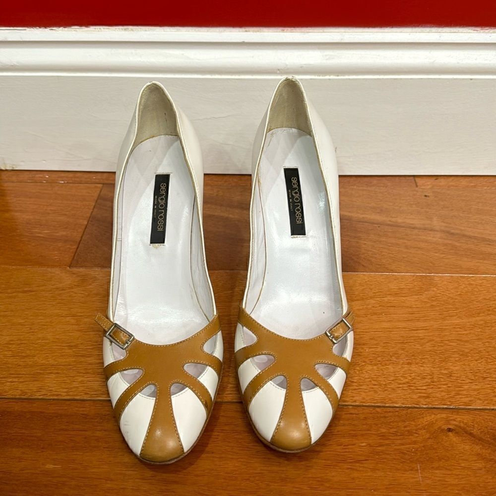 Sergio Rossi Pumps Womens White Tan Leather Buckle Cutout‎ Pointed Toe Heels 36